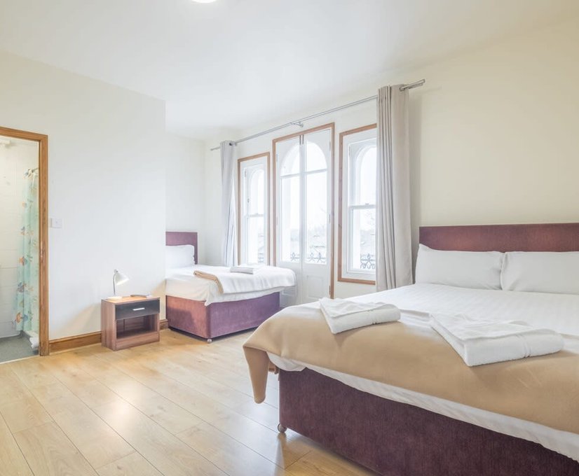 a twin ensuite room